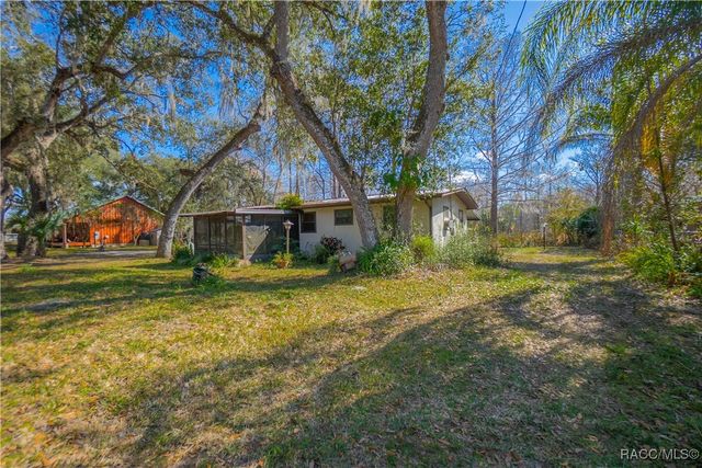 5637 S Perch Point, Floral City, FL 34436