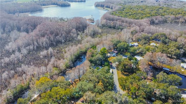 5637 S Perch Point, Floral City, FL 34436