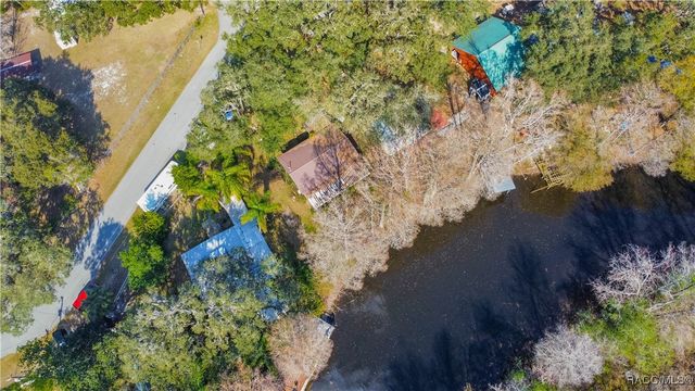 5637 S Perch Point, Floral City, FL 34436