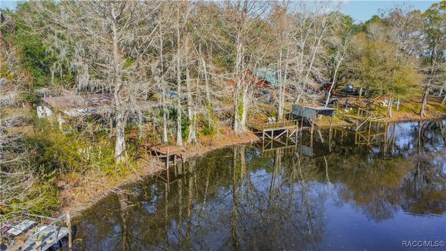 5637 S Perch Point, Floral City, FL 34436