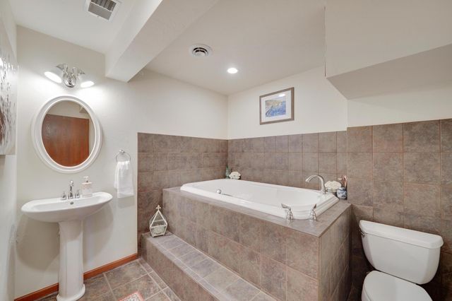 2008 White Pine Road, Hudson, WI 54016
