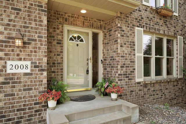 2008 White Pine Road, Hudson, WI 54016