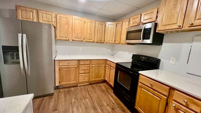5 Flintlocke Rd, Franklin, MA 02038