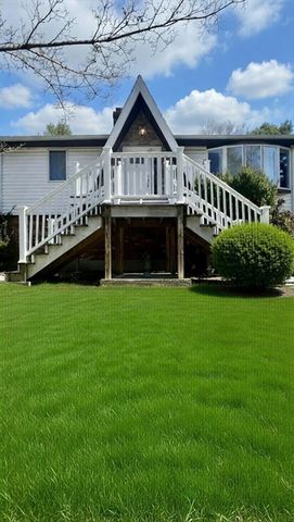 5 Flintlocke Rd, Franklin, MA 02038