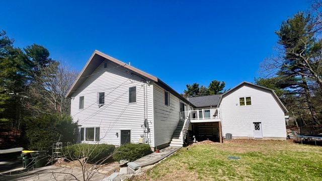 5 Flintlocke Rd, Franklin, MA 02038
