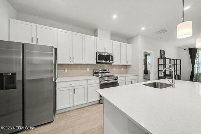 12 LANSING Lane, Palm Coast, FL 32137