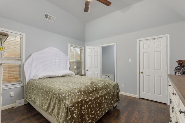 8818 Stewart Street, Cross Roads, TX 76227