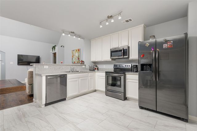 8818 Stewart Street, Cross Roads, TX 76227