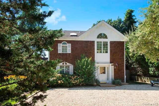 42 Towd Point Road, Southampton, NY 11968