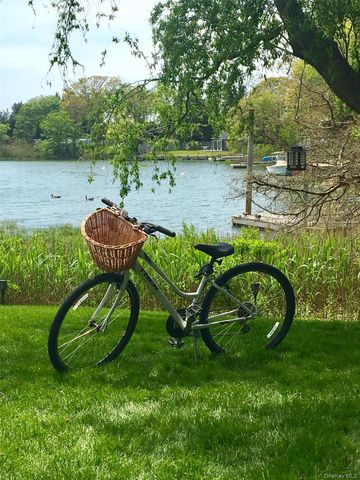 42 Towd Point Road, Southampton, NY 11968