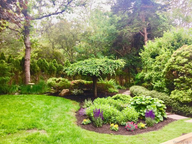 42 Towd Point Road, Southampton, NY 11968