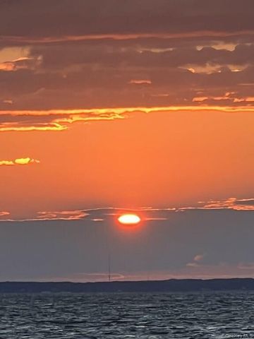 42 Towd Point Road, Southampton, NY 11968