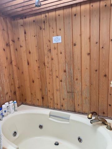 42 Towd Point Road, Southampton, NY 11968