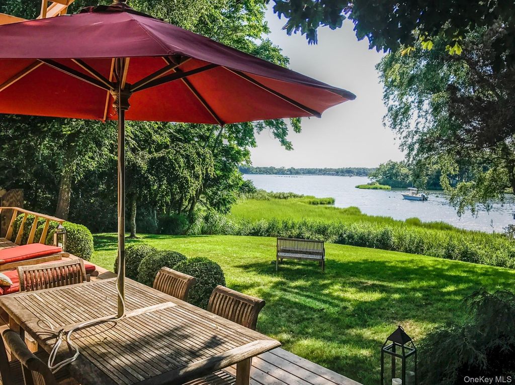 42 Towd Point Road, Southampton, NY 11968