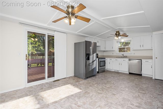 34616 Shorewood Street, Chesterfield Township, MI 48047