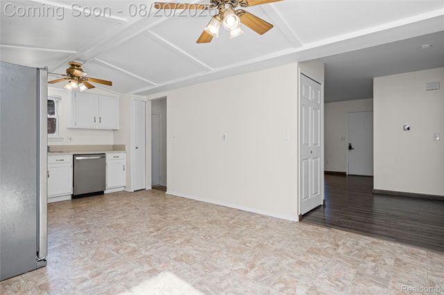 34616 Shorewood Street, Chesterfield Township, MI 48047