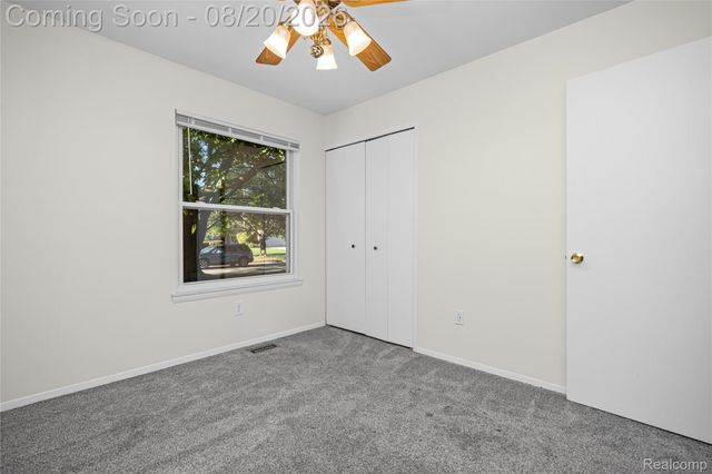 34616 Shorewood Street, Chesterfield Township, MI 48047