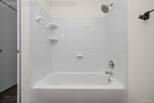 34616 Shorewood Street, Chesterfield Township, MI 48047