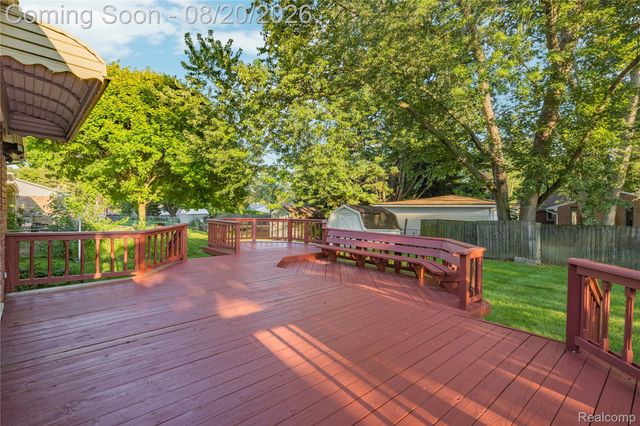 34616 Shorewood Street, Chesterfield Township, MI 48047