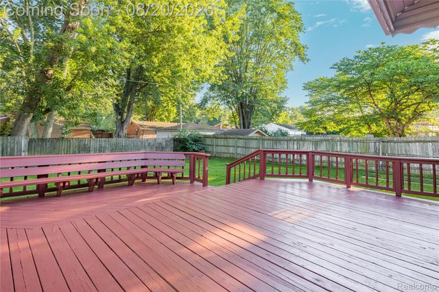 34616 Shorewood Street, Chesterfield Township, MI 48047
