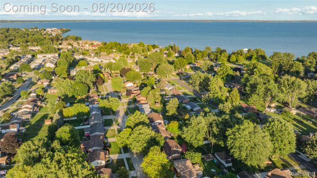 34616 Shorewood Street, Chesterfield Township, MI 48047