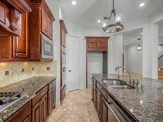 5210 Kenton Place Lane, Fulshear, TX 77441