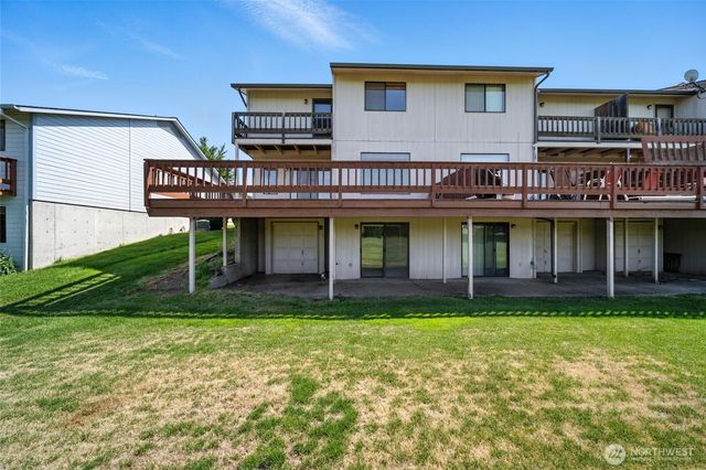 1204 Lancer Drive, Walla Walla, WA 99362