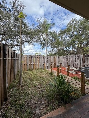 8327 SW 137th Ave 8327, Miami, FL 33183