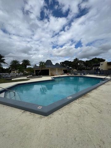 8327 SW 137th Ave 8327, Miami, FL 33183