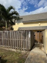 8327 SW 137th Ave 8327, Miami, FL 33183