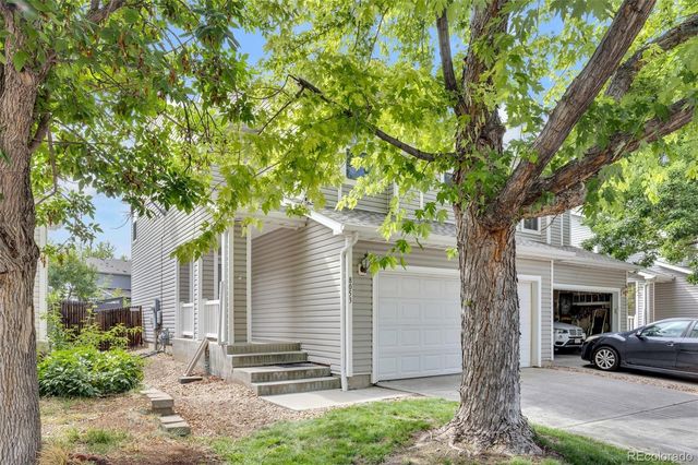 8053 S Kittredge Way, Englewood, CO 80112