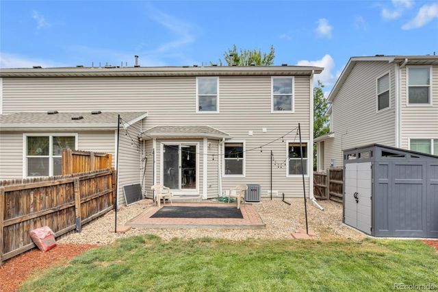 8053 S Kittredge Way, Englewood, CO 80112