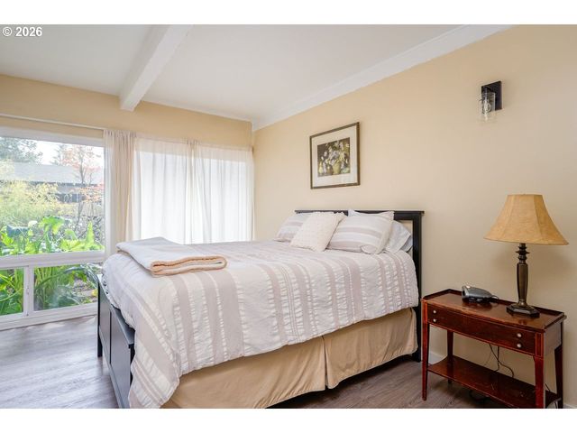 4460 Sw SCHOLLS FERRY Rd 6A, Portland, OR 97225