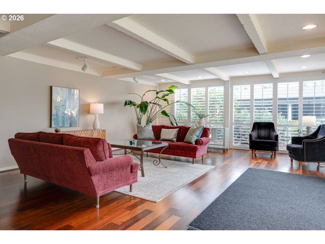 4460 Sw SCHOLLS FERRY Rd 6A, Portland, OR 97225