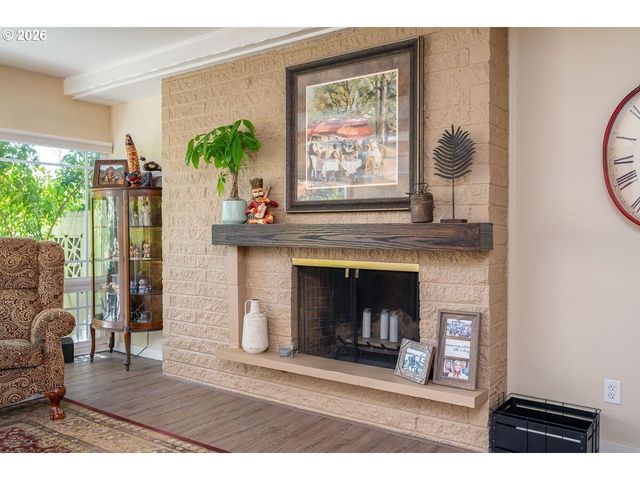 4460 Sw SCHOLLS FERRY Rd 6A, Portland, OR 97225