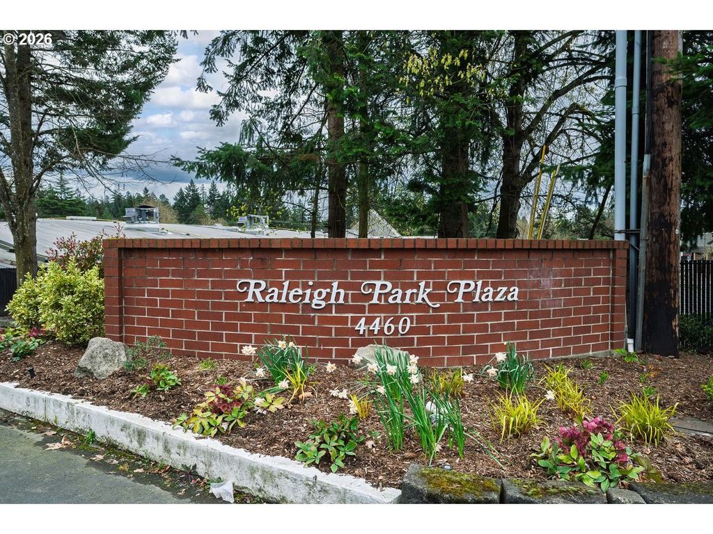 4460 Sw SCHOLLS FERRY Rd 6A, Portland, OR 97225