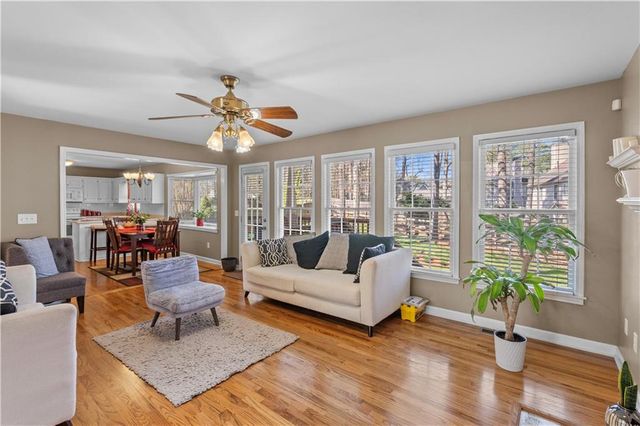 901 Grandview Way NW, Acworth, GA 30101