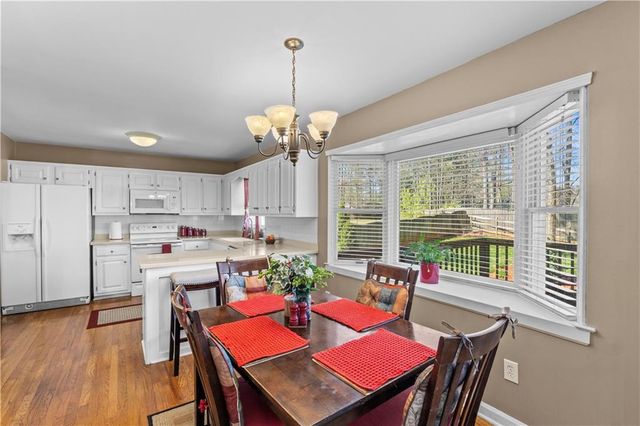 901 Grandview Way NW, Acworth, GA 30101