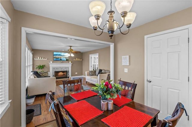 901 Grandview Way NW, Acworth, GA 30101