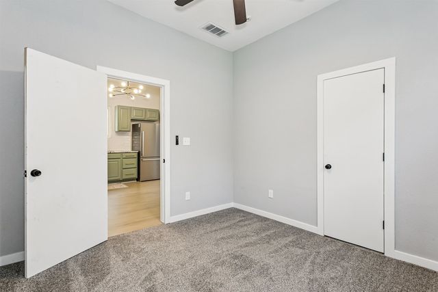 2016 E Chishom St, Wichita, KS 67214