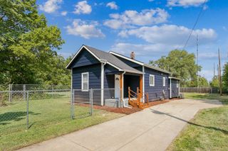 2016 E Chishom St, Wichita, KS 67214