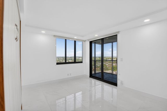 3420 S Ocean Boulevard PH-T, Highland Beach, FL 33487