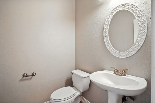 8220 Holliday Road, Lantana, TX 76226