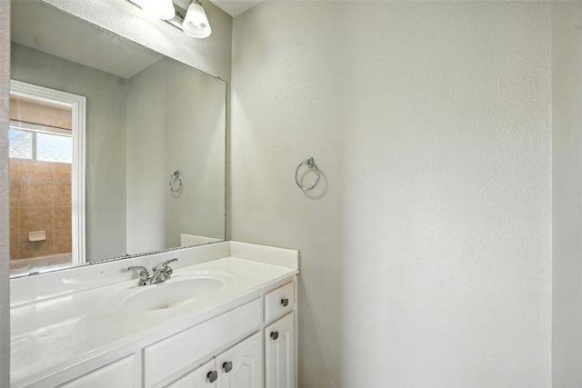 8220 Holliday Road, Lantana, TX 76226
