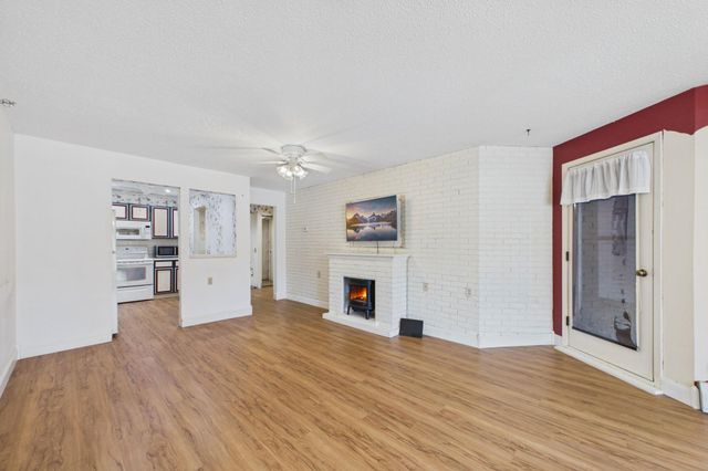 500 County Road B W 119, Roseville, MN 55113
