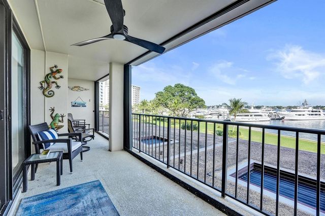 132 Lakeshore Drive 317, North Palm Beach, FL 33408