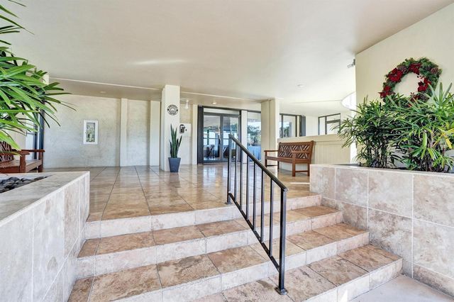 132 Lakeshore Drive 317, North Palm Beach, FL 33408