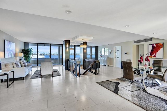 132 Lakeshore Drive 317, North Palm Beach, FL 33408