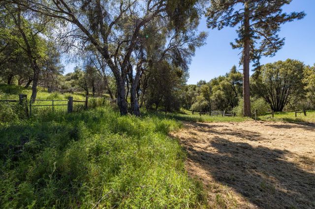 4716 Leonard Road, Mariposa, CA 95338