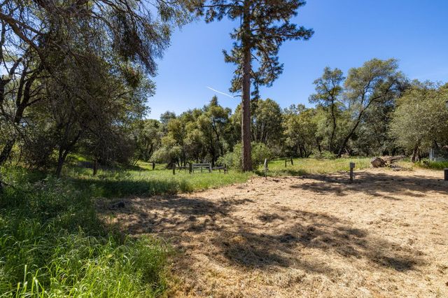 4716 Leonard Road, Mariposa, CA 95338